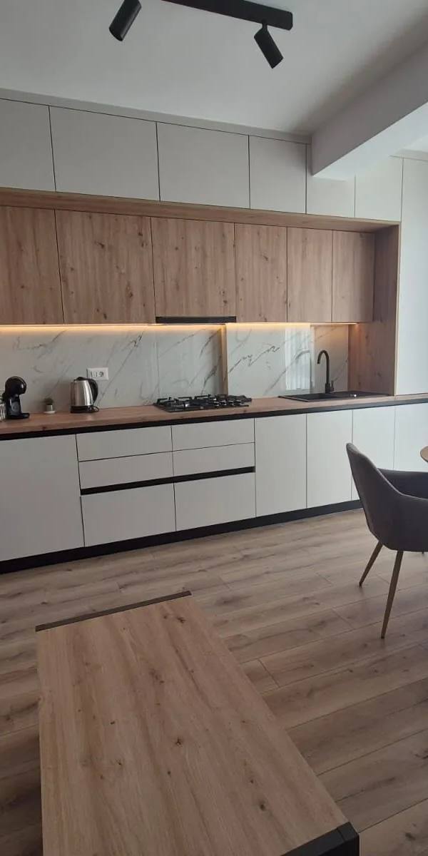 Apartament  3 camere Burdujeni de vanzare