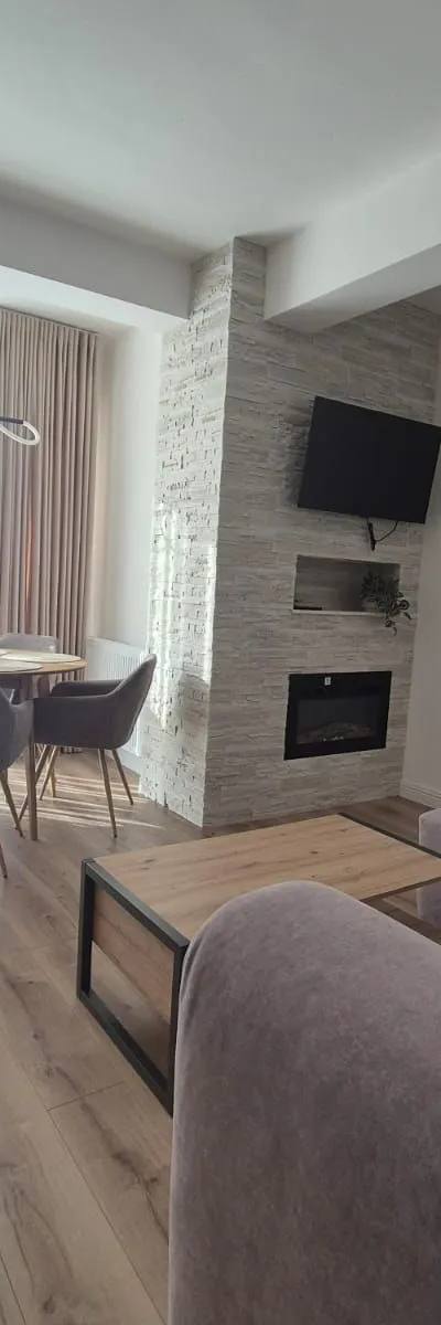 Apartament  3 camere Burdujeni de vanzare