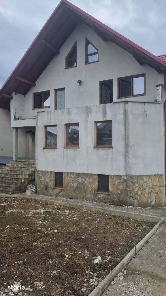 Casa Scheia de vanzare